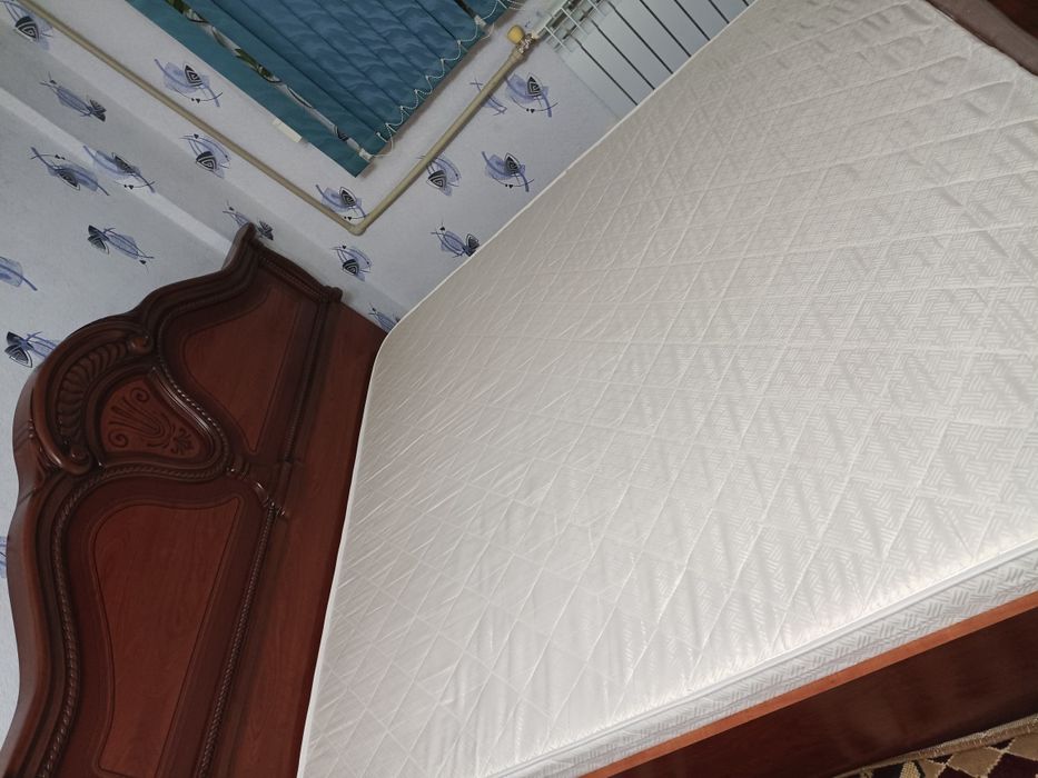 Кровать двухспальная