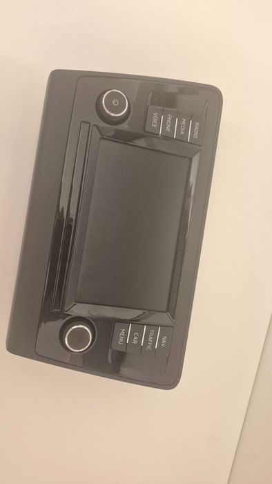 Ecran / unitate multimedia originală Škoda (OEM), ce face parte din generația de sisteme MIB1 / MIB2