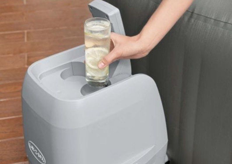 НОВО Суперлуксозно надуваемо джакузи  Mauritius  2.70м-1.80м