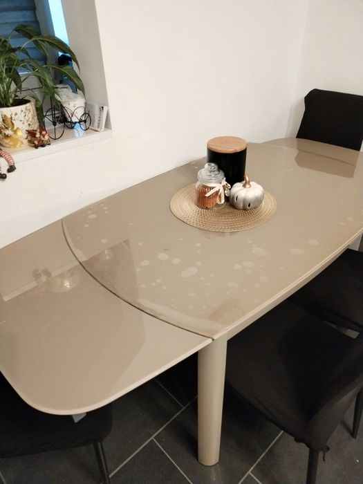 Masa de sticla extensibila