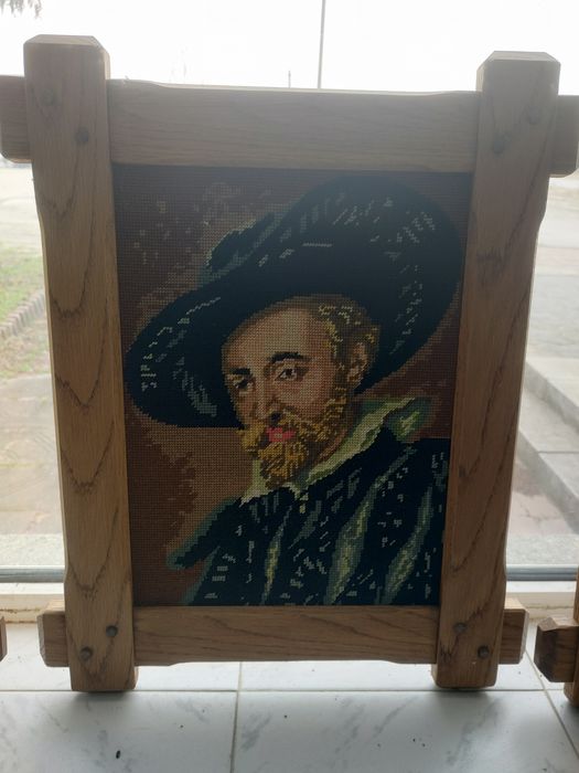 Гоблени в дървена рамка