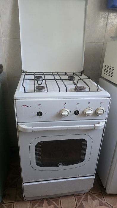 Газплита и вытяжка