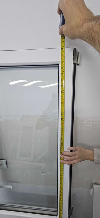 Usa termopan + 2 ferestre – 200 lei toate fara tocuri