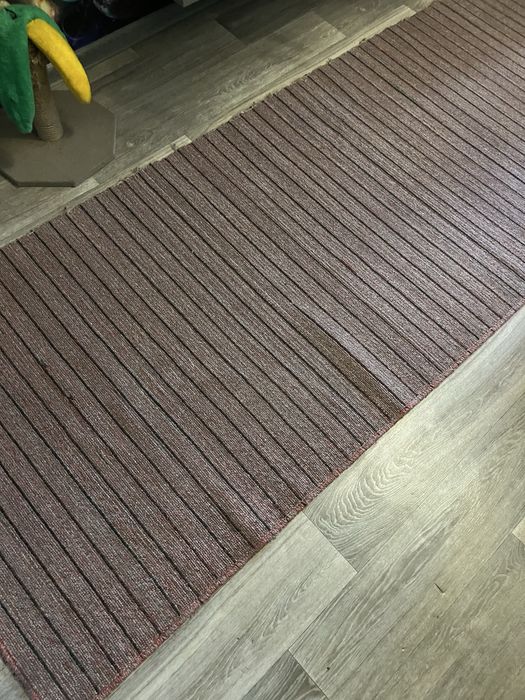 Продам ковровую дорожку