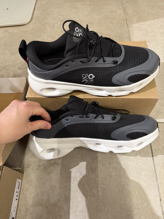 Новые кроссовки Он