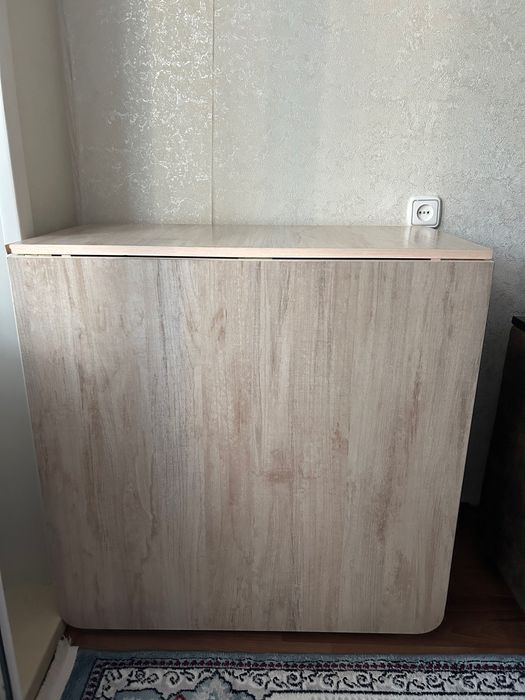 Стол кухонный для гостей