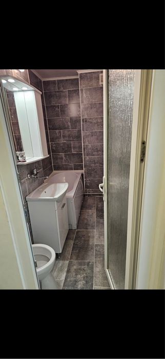Vand/Schimb Garsoniera+Garaj  cu Apartament
