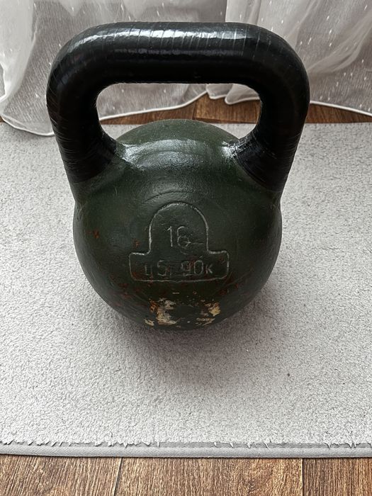 Продам гирю 16 кг