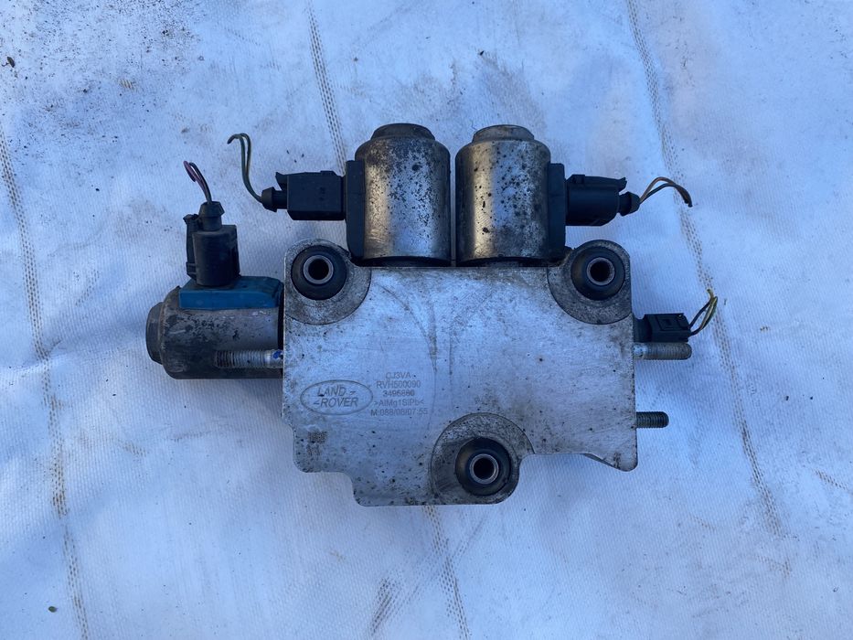 Хидравлична помпа окачване Range Rover Sport