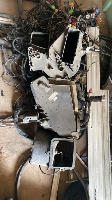 Продам запчасти на ауди 80