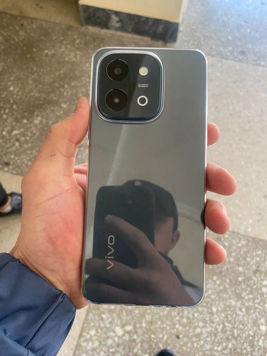 Vivo Y28  telefoncha ideal hech qanday aybi yoo dak karobka bor