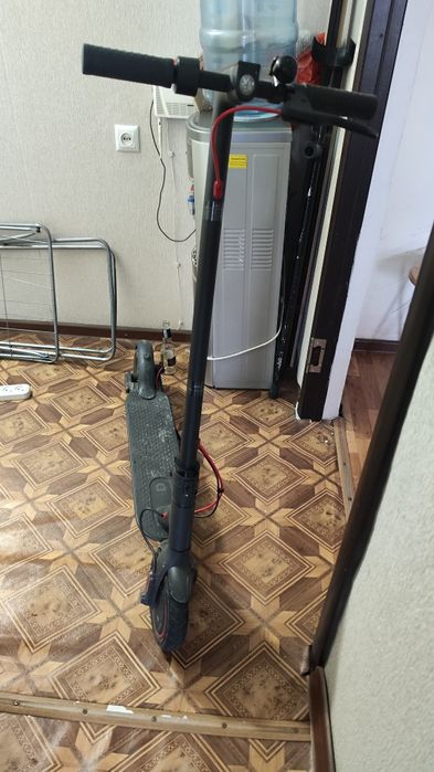 Xiaomi Mi Electric Scooter Pro (M365 Pro)