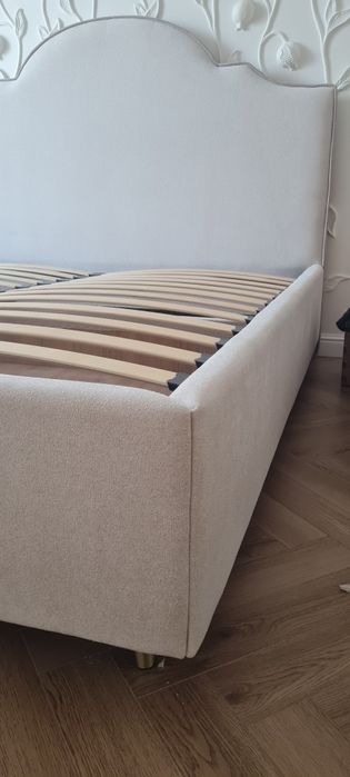 Кровать двуспальная 180*200