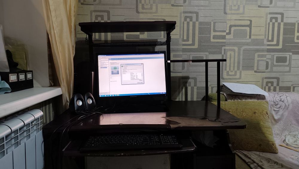 Компьютер  со столом