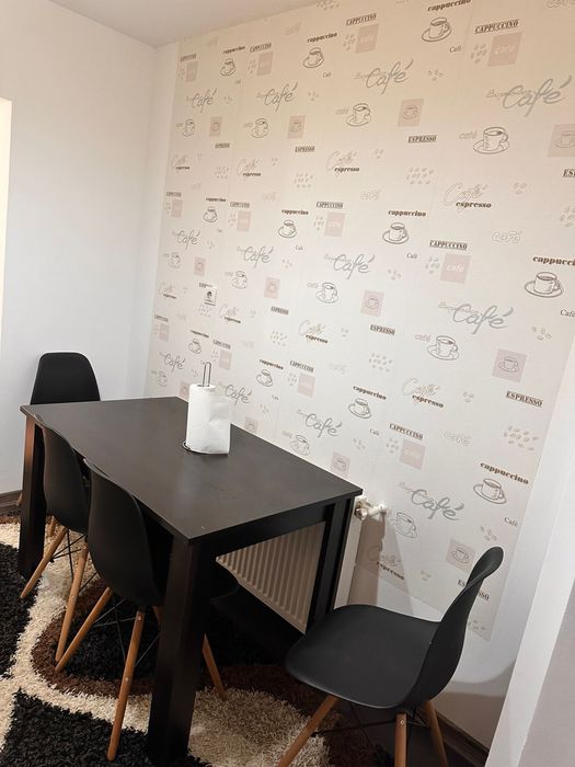 Inchiriez apartament