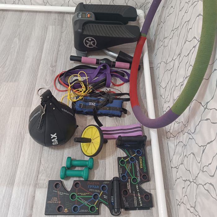 Продам спортивный инвентарь