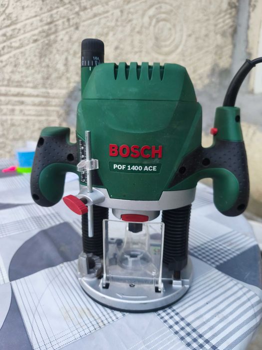 Masina de frezat Bosch Advanced POF 1400 ACE