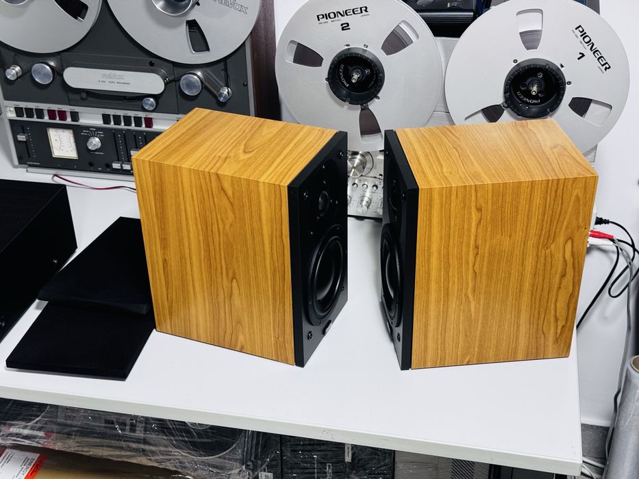 Monitoare/boxe birou de inaltă fidelitate Dynaudio Audience 40, ca NOI