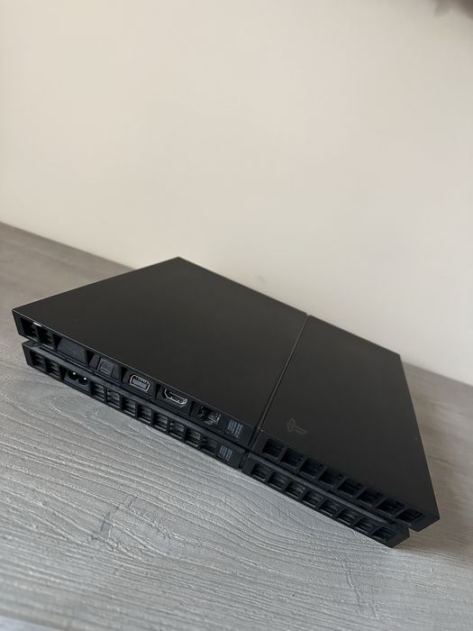 Sony PlayStation 4