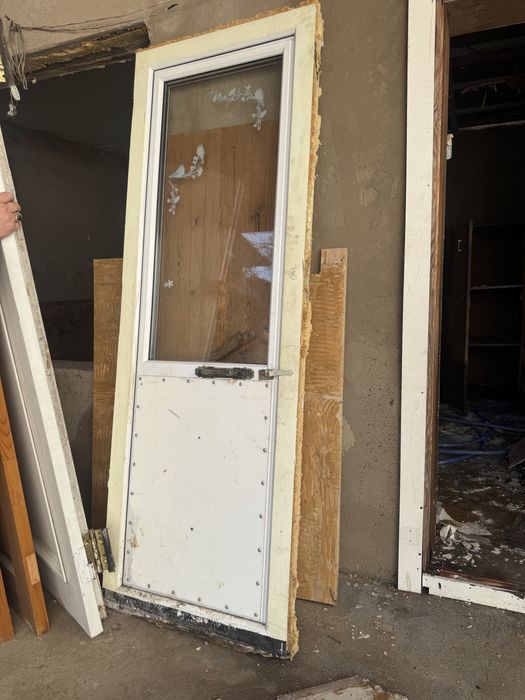 Пластиковые окна/двери