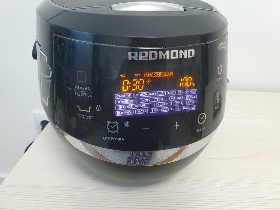 Продам мультиварку Redmond