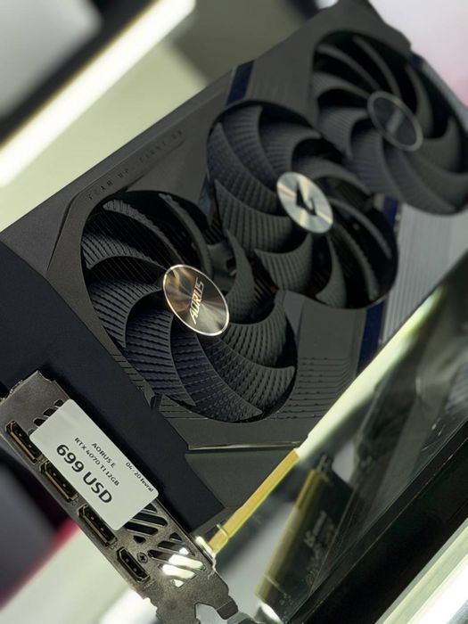 GeForce RTX 4070 Ti (GIGABYTE AORUS Elite)