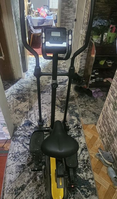 Эллиптический тренажёр