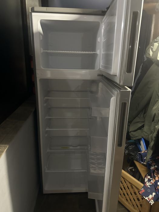 Frigider artic.                .