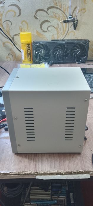 Лабораторный блок питания 0–15В 2А (трансформаторный)