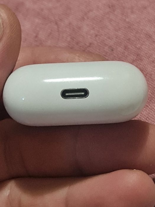 Carcasa airpods 4 fără anc