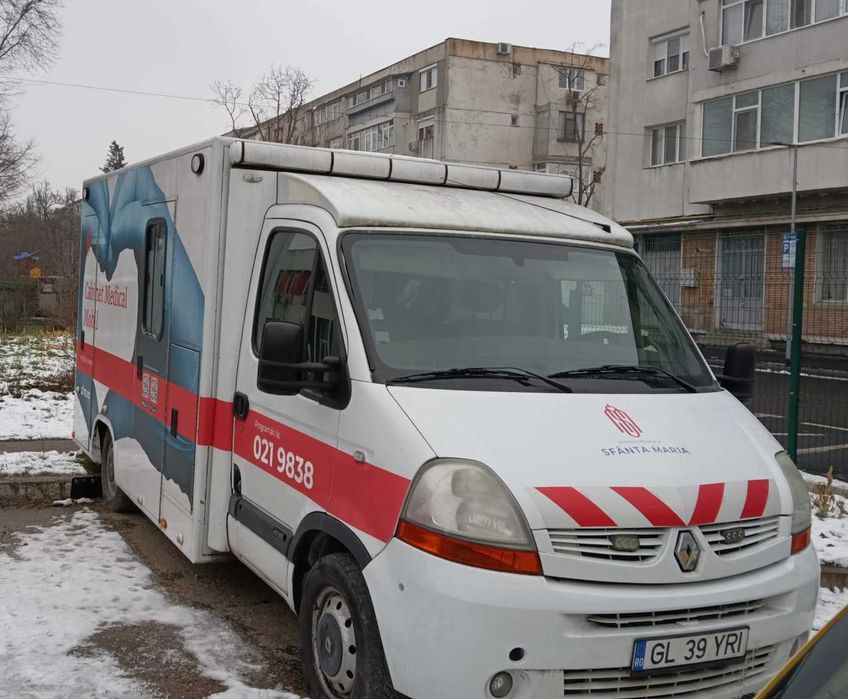 Ambulanta ( caravana medicala )