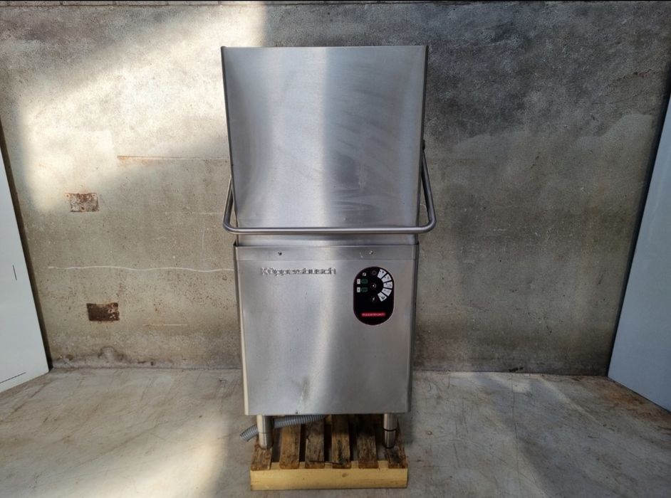 Masini spălat vase  -pahare -oale profesionale