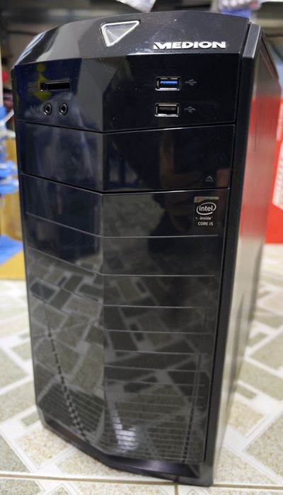 Calculator Medion, i5, 8GB DDR3, hdd 1Tb