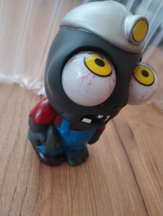 Турбо кретенчета!