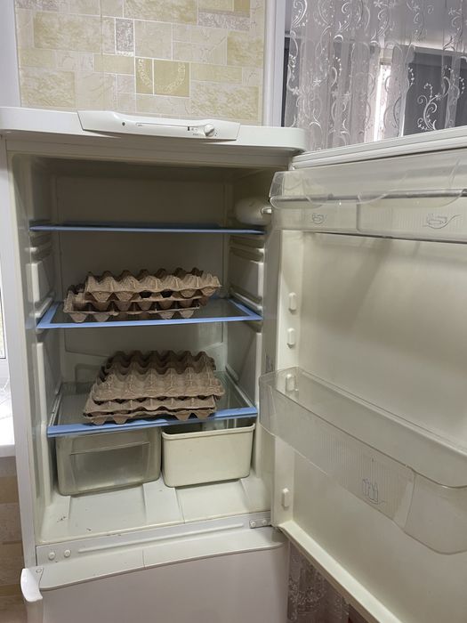 Продам холодильник б/у