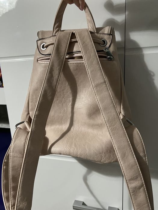 Продам рюкзак новый.