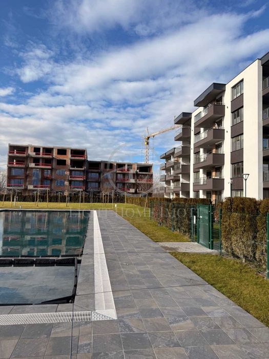 Продава се Тристаен апартамент в Пловдив, Тракия - 119 кв.м за 840 €/кв.м - Снимка #2