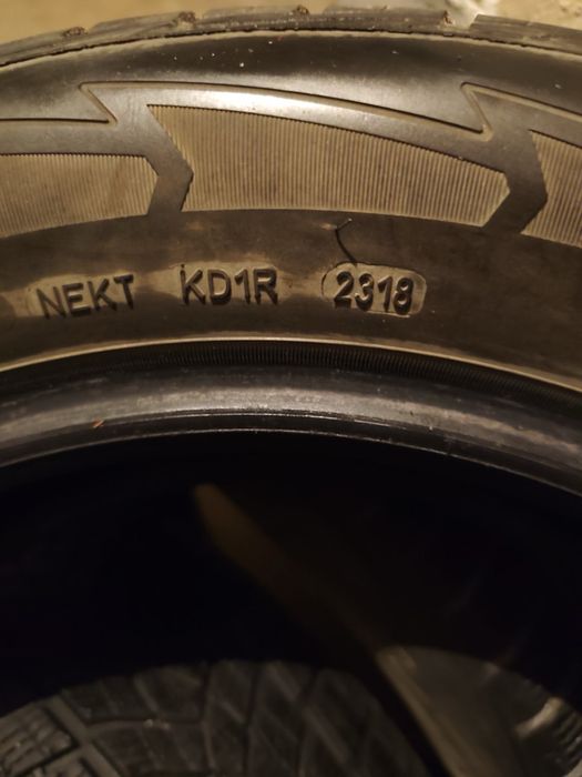 2 зимни гуми Goodyear Ultragrip Performance DOT 2318