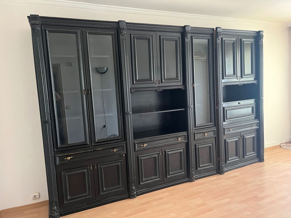 Продавам секция за ценители