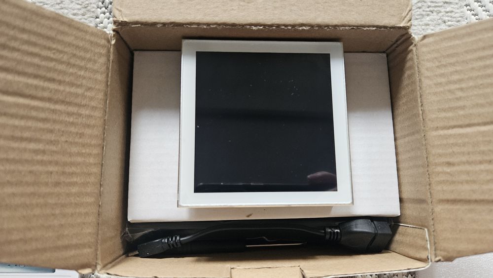 Домашно аудио, видео система с тъчскрийн, Bluetooth,FM,  USB за стена