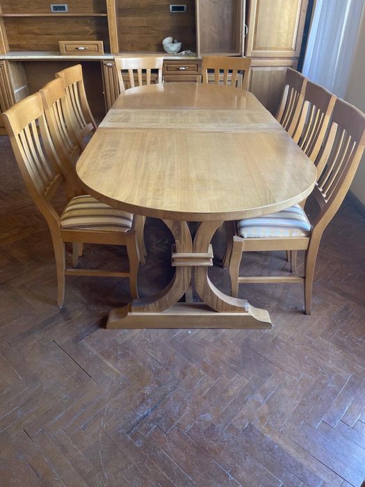 Set masa cu 8 scaune