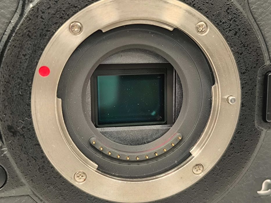 Камера Panasonic Lumix DC-GH5