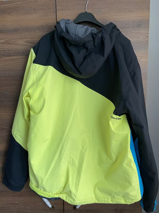 Сноуборд яке VOLCOM