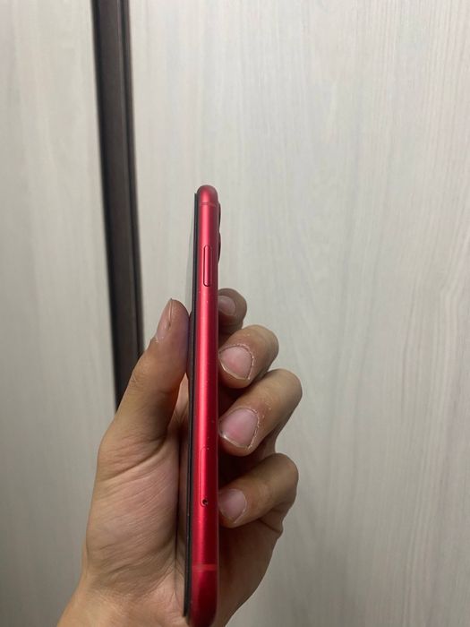 Айфон 11 с коробкой.