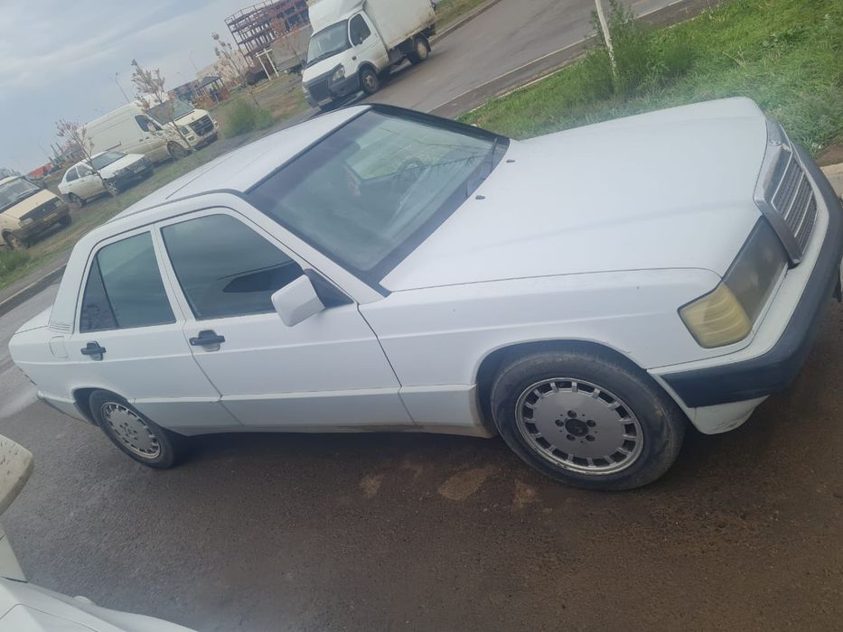 Мерседес авто 190