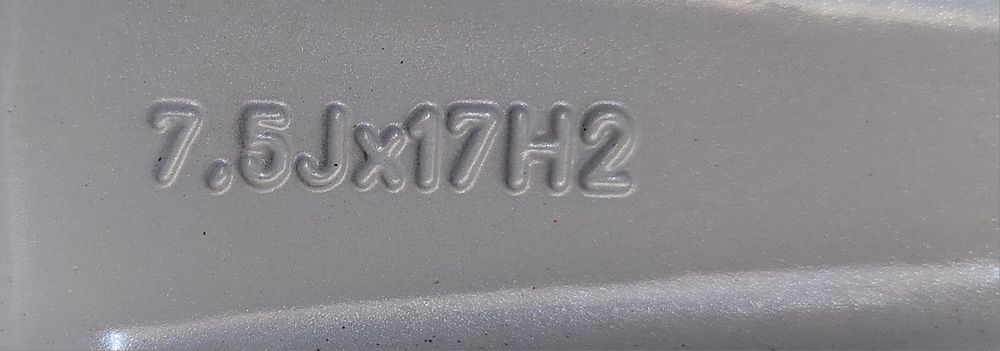 Джанти 17 цола 5х120 за БМВ Х3/BMW X3 с летни гуми 215/60/17