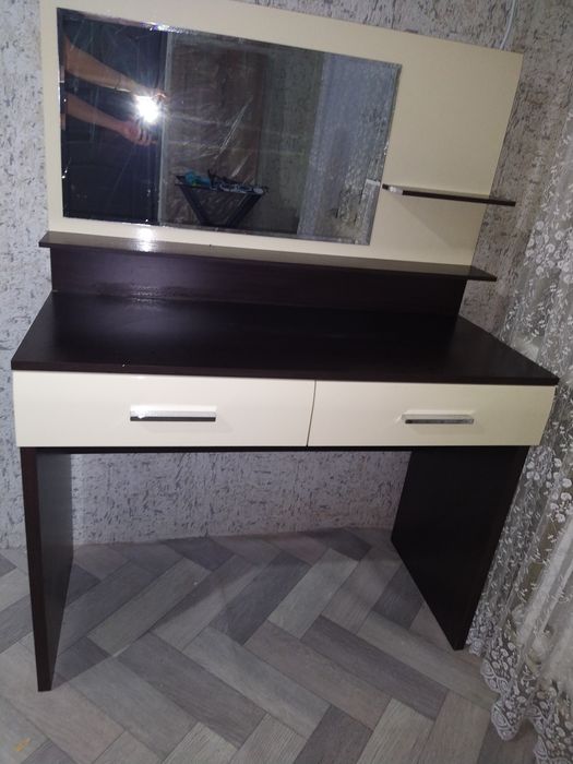 Туалетный столик