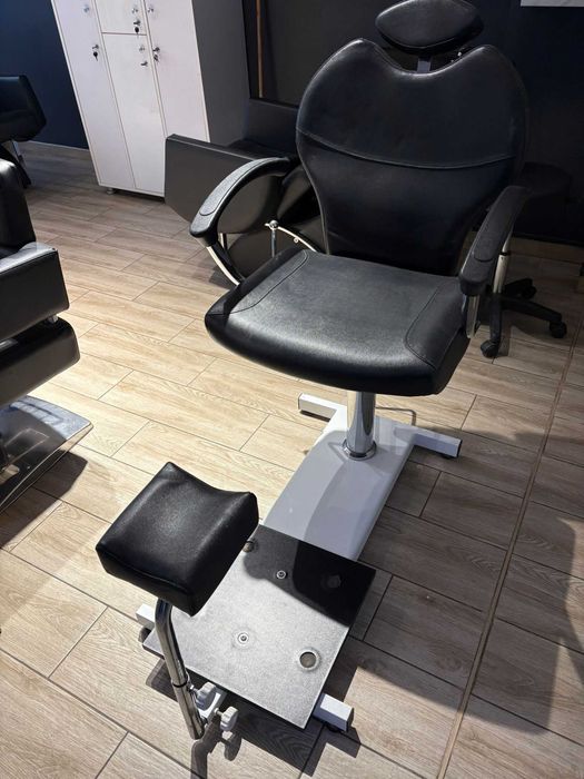 Vând scaun reglabil pedichiură
