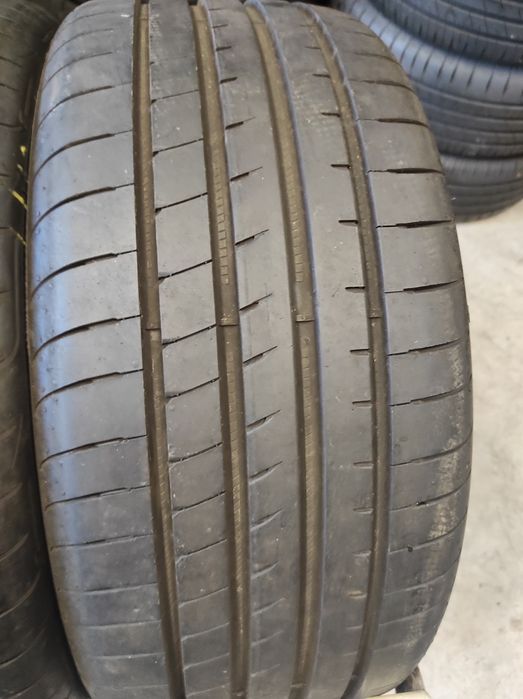 225/40/19 Гудиър