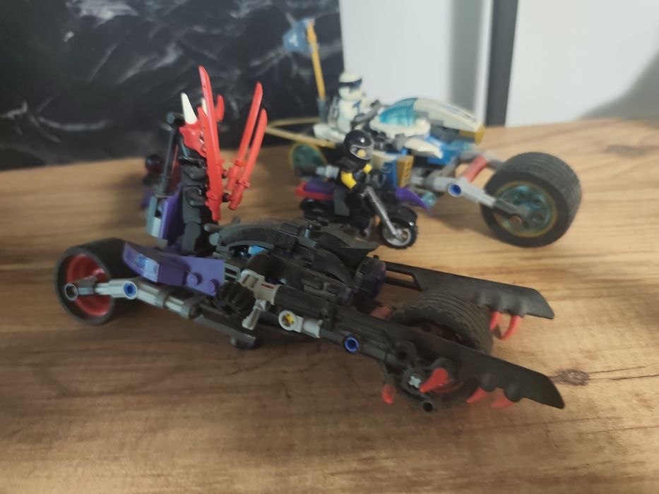 Продавам lego ninjago lego